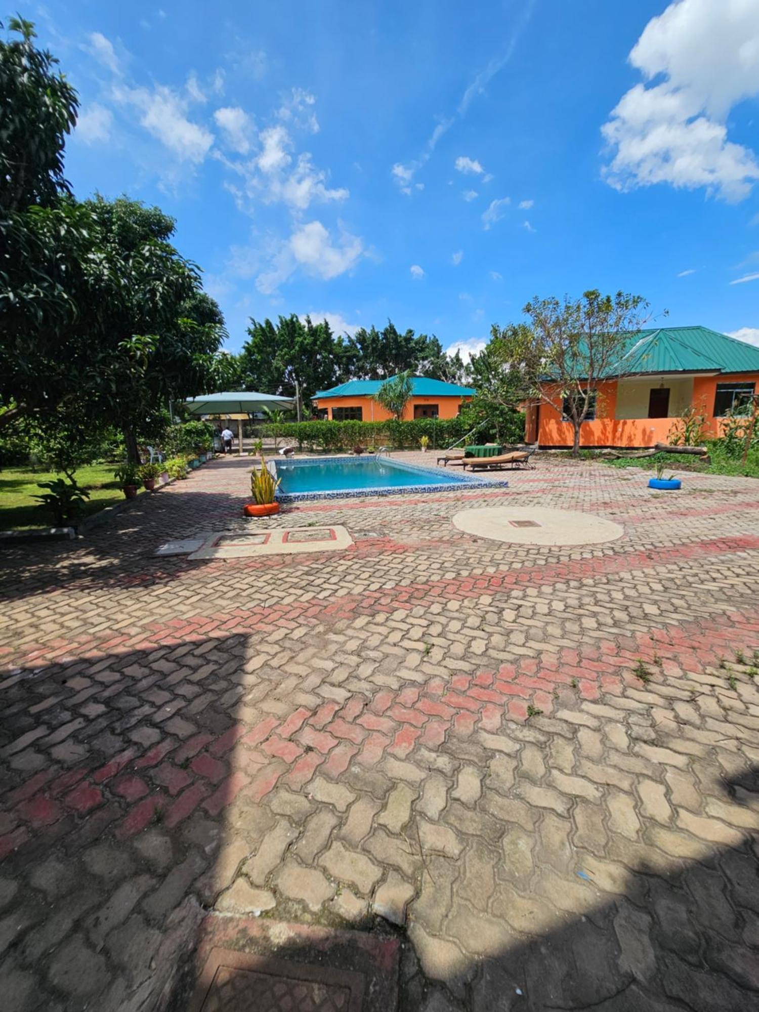 B-More Comfort Stay Boma la Ngombe Exterior photo