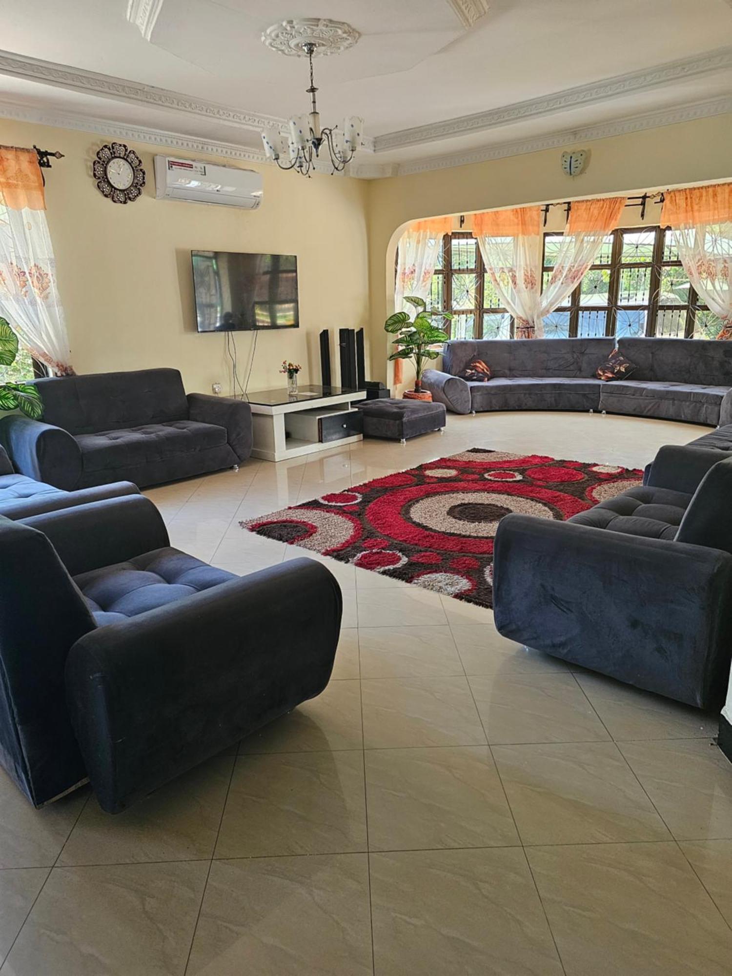 B-More Comfort Stay Boma la Ngombe Exterior photo